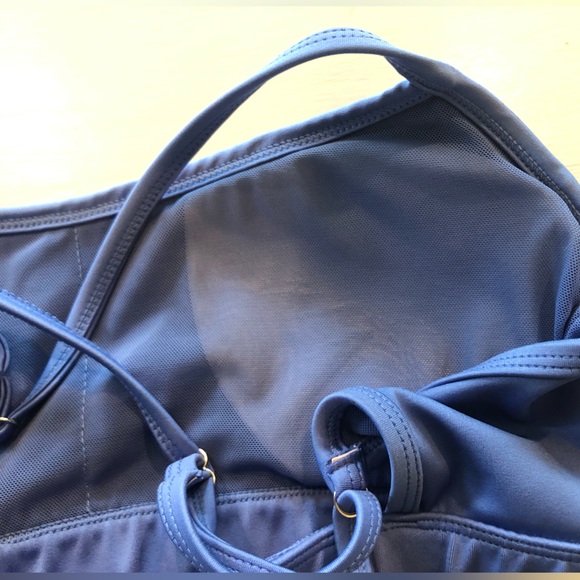 Amazon gym set, barely worn, a gorgeous and unique periwinkle/sapphire shade - Picture 2 of 3